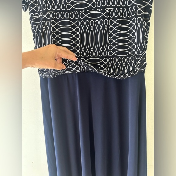 Enfocus Studio Black and White Loop Pattern Dress - Picture 5 of 13